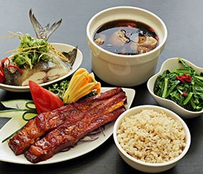 帝寶產後護理之家 養生月子餐 - 豐盛套餐・葷素均衡