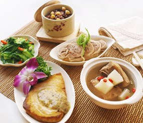 帝寶產後護理之家 養生月子餐 - 精緻套餐・主食多元