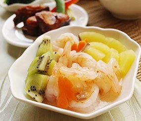 帝寶產後護理之家 養生月子餐 - 鮮蝦鮮果・清爽開胃